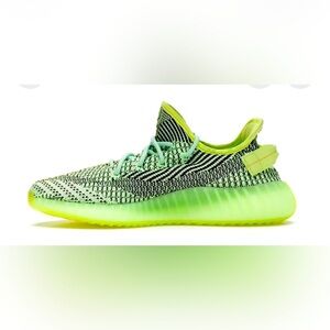 adidas Yeezy Boost 350 V2
Yeezreel (Non-Reflective)
Size 6 men 

New